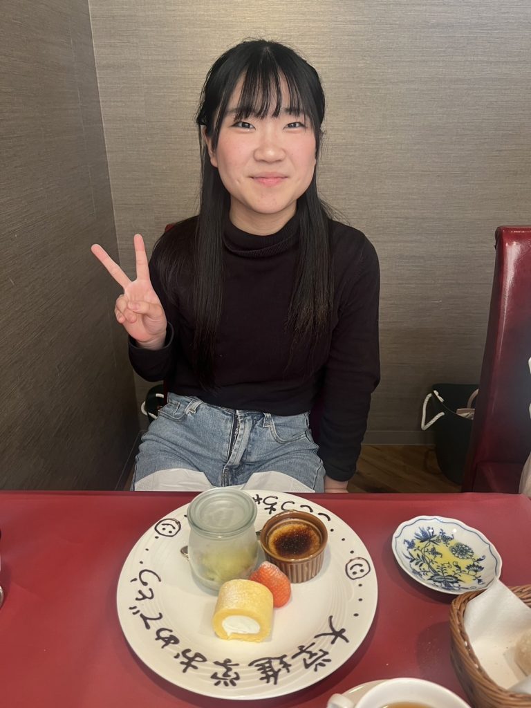 S__43638821_0-768x1024 さあ、新しい気持ちで♪(こころちゃんと、きなこちゃんは大学生に♪)